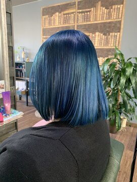 ヘアーデザイン ディードット(Hair design D.) ビビッドウルトラマリンブルー☆
