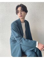 センターパートニュアンスパーマ毛流れパーマ（表参道原宿）
