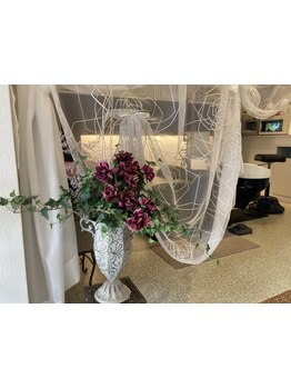 頭皮・髪・フェイスに同時に働きかけていく美バランスコース◎お姫様気分で受ける至福のスパタイム♪