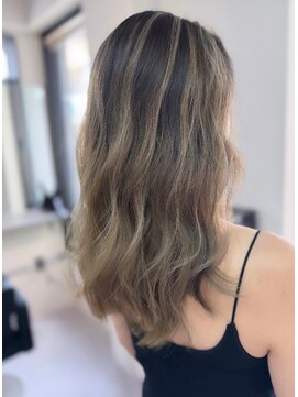 ナナサンマル(730) 730 3D カラー