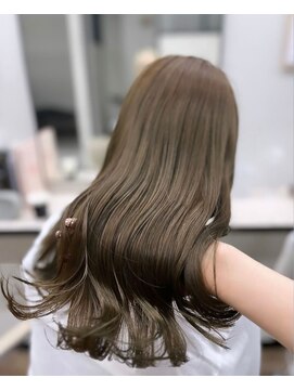 プアメリア 名古屋(Puamelia) 透明感オリーブベージュ