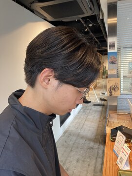 ザウィロー 神保町店(The WILLOW) 毛流れセンターパート【メンズサロンThe WILLOW神保町店】