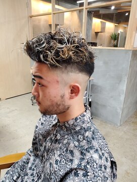 フリーラ 京都河原町三条店(freera) フェード×ハイライト×パーマ