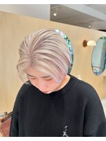 スタン 渋谷(Stam)&nbsp;ホワイトカラーハイトーンショートレイヤーケアブリーチ渋谷駅