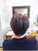 オーガニックカラーで艶髪大人ショート