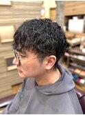 20代30代垢抜け大人オシャレツーブロツイストスパイラルパーマ
