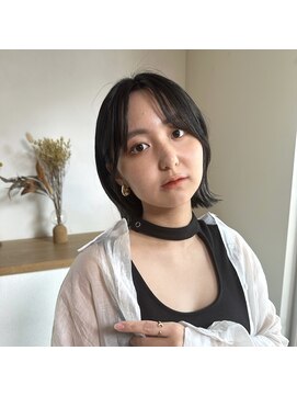 ドルセ(Dulce) デザインカラー×ミディアムボブ