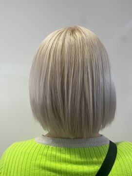 ハイトーンボブ