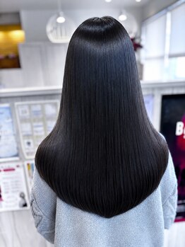 hair salon URU by charmant【6月12日NEW OPEN(予定)】の写真/【くせ・うねり解消】扱いやすさ抜群!髪質に合わせたケアで、毎朝のセットが驚くほど楽になる