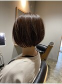 手ぐしでまとまるボブ