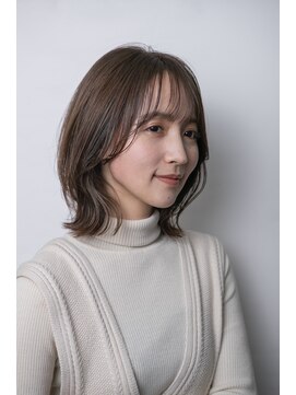 エイチツーオーアヴェダ 渋谷ヒカリエＳｈｉｎＱｓ店 クロードモネＨ２Ｏアヴェダ 大人ミディアム×外ハネ【渋谷/渋谷駅】