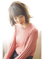 ネリネ 北千住駅東口学園通り前(Nerine)&nbsp;大人女子の軽やかウルフボブ