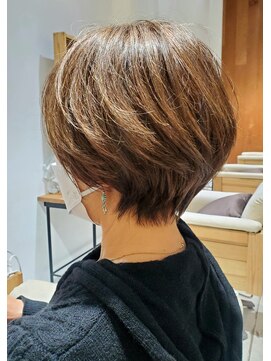ヘアリゾート粋 リマ 銀座店(lima) 【粋lima銀座店 】大人女子のハイトーンショート