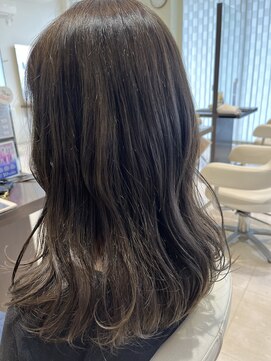 アメイジングヘアー 美沢店(AMAZING HAIR) オリーブベージュ/くすみ/透明感/ブリーチあり/エアリーロング