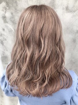 グランデュール 静岡インター通り店(GRANDEUR) 波ウェーブスタイルブリーチonベージュ