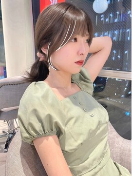 マインバイアフロートギンザ(MYNE by AFLOAT GINZA) 顔まわりカット／グレージュアッシュ／韓国ヘアおくれ毛レイヤー