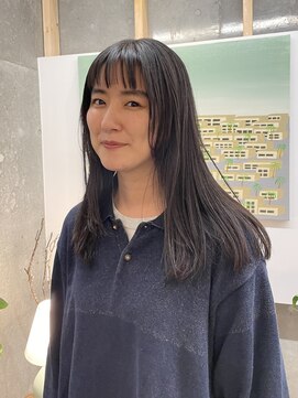 カサネ(casane) オン眉、ロングヘア