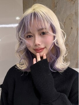 ソル バロール 表参道(SOL .valor) ハイトーンカラー顔周りレイヤーブロンドペールピンクシルバー