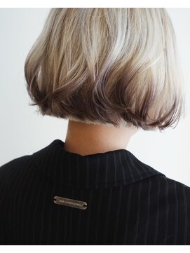 ユルク トウキョウ(jurk tokyo) ホワイトブロンド×ローライト/裾カラー/ブリーチ/表参道