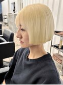 □ケアブリーチ切りっぱなしボブ前上がりボブショートボブ