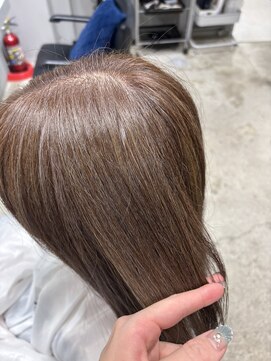 フィゼル 南堀江店(fizelle) 白髪ぼかしハイライト