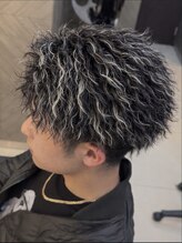 ヘアーメイク アテナ(Hair Make ATENA)&nbsp;ツイスト×ホワイトメッシュ