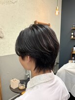 カフカ(KAFKA)&nbsp;センターパート　ナチュラル　メンズカット　【前田一輝】
