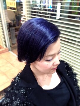 ヘアーアンドネイルサロンブルー(hair & nail salon BLUE) ビビッドカラー