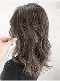 大人ハイライト_ネイビーカラーフレンチボブ_ba253442