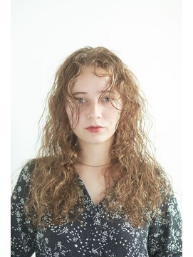 イコ 表参道原宿(ico) オレンジベージュ　クセを活かしたウェットヘア