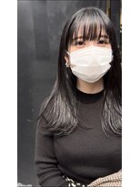 黒髪ナチュラル艶ストレート　Lomalia 青山/