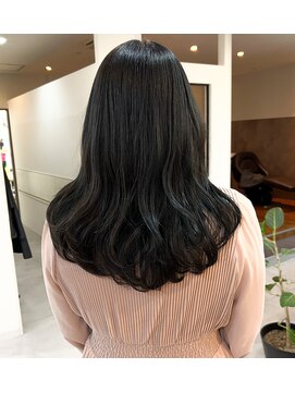 フリッカ(Flicka) ブリーチ無しグレー×セミロングレイヤー