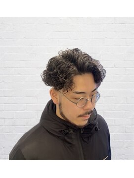 ダンブライズバーバー(DAN BRISE) カーリーパーマ