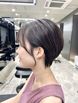 大人かわいい小顔ショートショートヘア30代40代50代白髪ぼかし