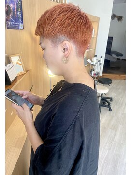 ヘアーガーデン シュシュ(hair garden chou chou) レディースベリーショート&ハイトーンくすみオレンジ