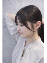 テラ(terra)&nbsp;サイドバングでつくる、小顔見えストレート