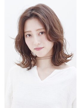 ペレ(pele) 【自由が丘pele】大人かわいい/ロブ/外ハネ/センターパート