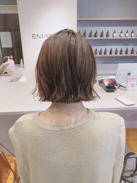 フランチェスカドット(francesca.) ナチュラルアッシュ×切りっぱなしボブ【竹中慎治】梅田