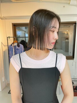 フェイヴィーズ(FavyS) 扱いやすいライン切りっぱなしボブ