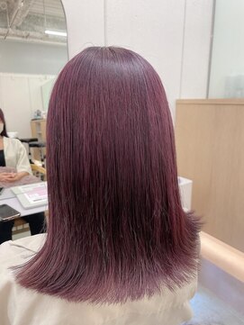 リル(re'll) 《花屋併設》カシスピンク［酸性ストレート/ヘアセット］