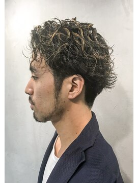 ニッチ(NICHE) 【NICHE HAIR】【西鎌倉】スパイラルパーマ＋ハイライトカラー