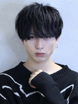 コンフィデンス 新宿3rd(confidence) ナチュラルセットマッシュ黒髪パーマツーブロック刈り上げスーツ