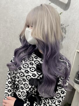 ロウル 渋谷(LOWRL) ホワイト×ラベンダー/ルーツカラー/シールエクステ