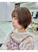 大人丸みショート ベージュシアカラーショートヘア