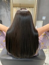 繰り返す縮毛・ストレートにも対応◎髪の内部の組織を壊さず美髪に!