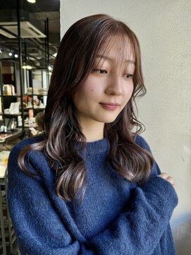 メイカ(MEIKA) ”重ためレイヤー×レッドブラウン” なかもと はな