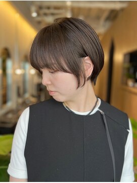 ソエル(Soell) マッシュショートヘア　オリーブカラー　アースカラー　似合わせ