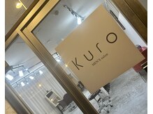 クロ(Kuro)の雰囲気（宇都宮で唯一のメンズパーマ専門美容室の外観（夜））