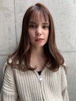 ヴィオットバイサロン(Viot by Salon)&nbsp;大人オン眉バング ロングヘア 柔らかベージュ