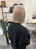 エピ(epi)&nbsp;ミルクティーベージュ/切りっぱなしボブ